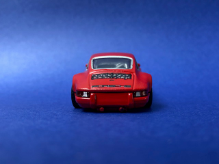 Illustration for article titled Custom Hotwheels Porsche 911